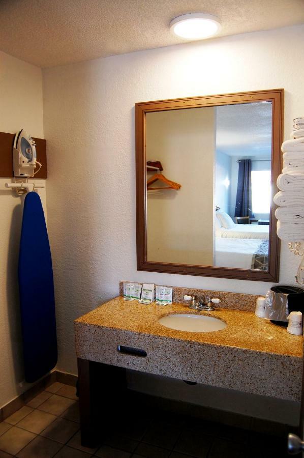 Westward Motel